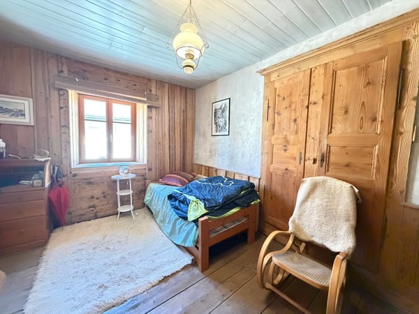 France voisine, Châtel-Blanc, à vendre charmante fermette Franc-Comtoise 17