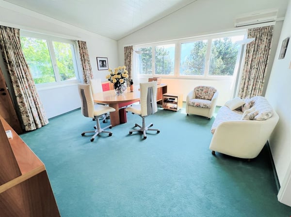 Spacieux et lumineux 3.5 pces - Magnifique propriété calme - Superbe vue - Très grande parcelle 1