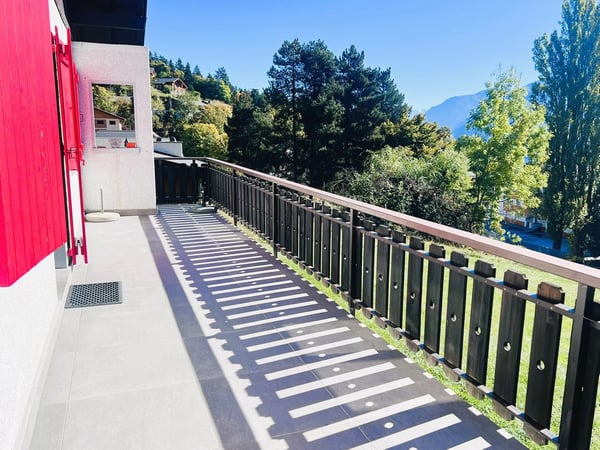 À LA WOCHE: Prächtiges Chalet mit 3.5 Zimmern renoviert - Sehr geräumig und hell - Splendide Aussicht 17