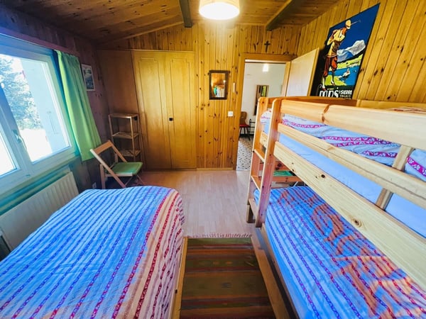 À LA WOCHE: Prächtiges Chalet mit 3.5 Zimmern renoviert - Sehr geräumig und hell - Splendide Aussicht 13