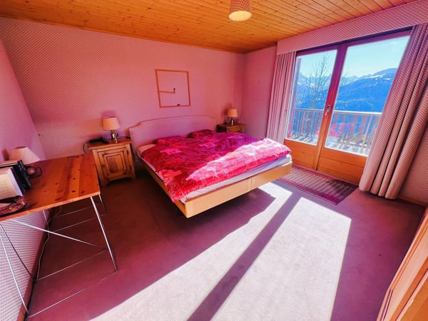 MINIMUM 5 NÄCHTE: Unabhängiges Chalet - 15 Betten - 5 Parkplätze - Gute Lage - Schöne Aussicht - Ruhige Umgebung 12