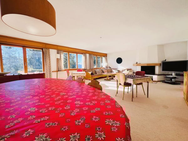 MINIMUM 5 NUITS: Chalet indépendant - 15 Lits - 5 Places de parc - Bien placé -Belle vue -Lieu calme 4