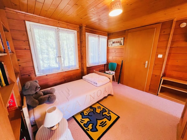 MINIMUM 5 NÄCHTE: Unabhängiges Chalet - 15 Betten - 5 Parkplätze - Gute Lage - Schöne Aussicht - Ruhige Umgebung 16