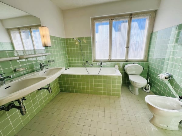 MINIMUM 5 NUITS: Chalet indépendant - 15 Lits - 5 Places de parc - Bien placé -Belle vue -Lieu calme 23