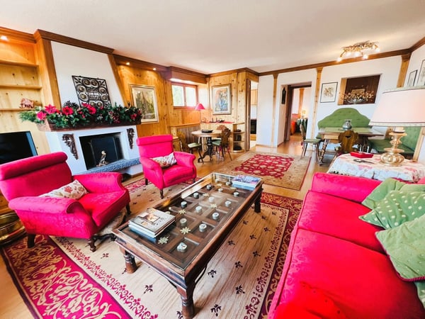 À LA SAISON: Magnifique 1.5 pièces - Spacieux et lumineux - Superbe vue - Bien situé - Lieu calme 1