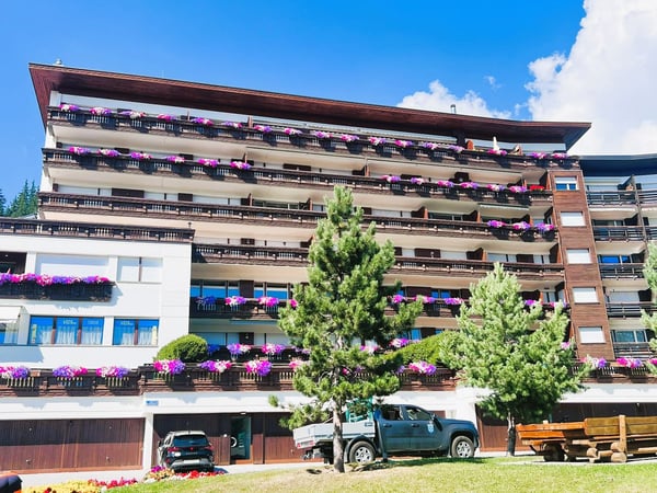 À LA SAISON: Magnifique 1.5 pièces - Spacieux et lumineux - Superbe vue - Bien situé - Lieu calme 20