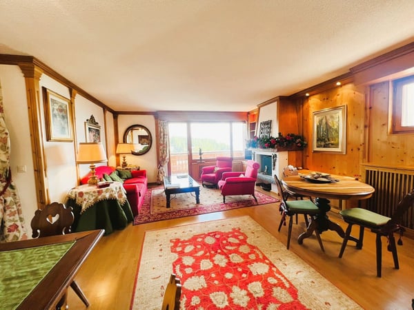 À LA SAISON: Magnifique 1.5 pièces - Spacieux et lumineux - Superbe vue - Bien situé - Lieu calme 4