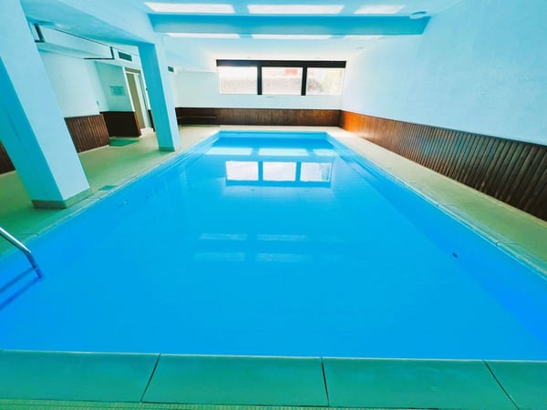 Superbe 1.5 pces entièrement rénové - Spacieux & lumineux -Spectaculaire vue panoramique -Bien placé 12