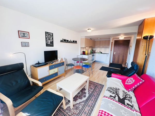 À LA SAISON: Magnifique 1.5 pces rénové - Spacieux & Lumineux - Belle vue - Bien situé - Lieu calme 6