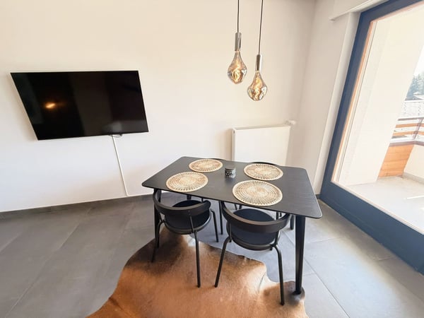 Magnifique 3.5 pces totalement rénové - Spacieux & Lumineux - Endroit calme - Bien situé - Belle vue 7