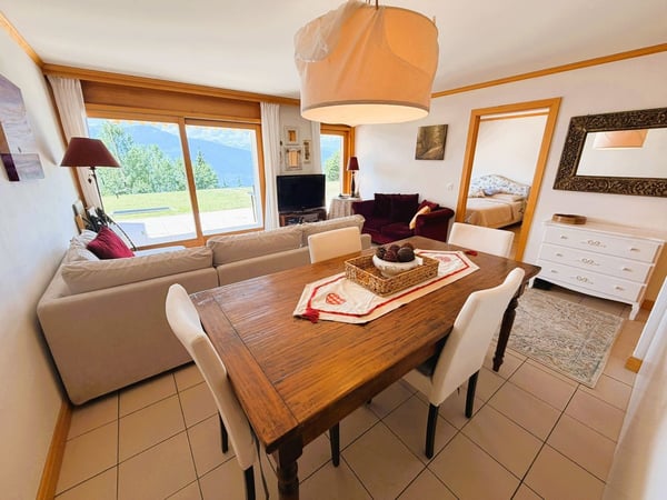 Magnifique 2.5 pièces - Spacieux et Lumineux - Superbe terrasse - Vue extraordinaire - Lieu calme 2