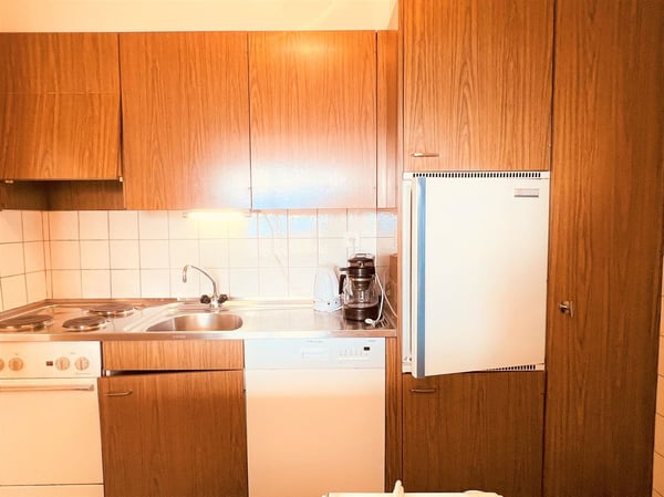 Zur Saison: Prächtiges 2.5-Zimmer-Wohnung – Geräumig und Hell – Gut gelegen – Schöne Aussicht – Ruhige Lage 5