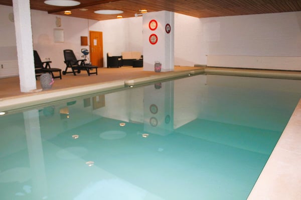 À LA SAISON: Spacieux et lumineux 3.5 pièces - Superbe vue - Bien situé - Lieu très calme 17