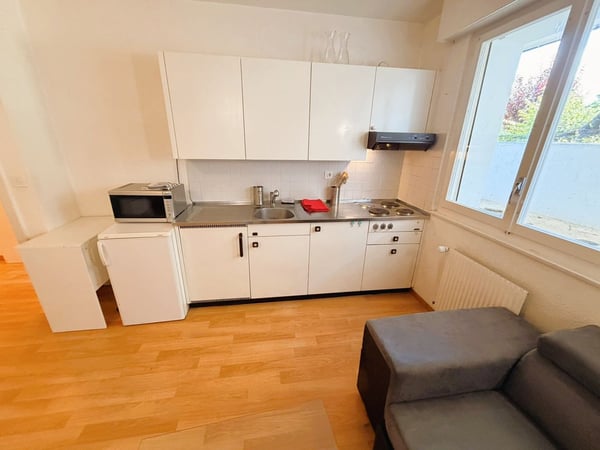 Sehr geräumig und helles 1.5-Zimmer-Appartement - Ideal gelegen - Ruhige Lage 8