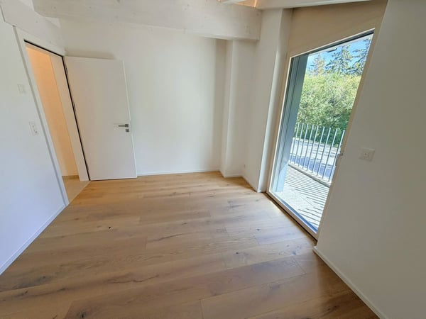 Chalet de 4.5 pces - Neuf - Très cosy - Spacieux et lumineux - Endroit très calme - Bien situé 12