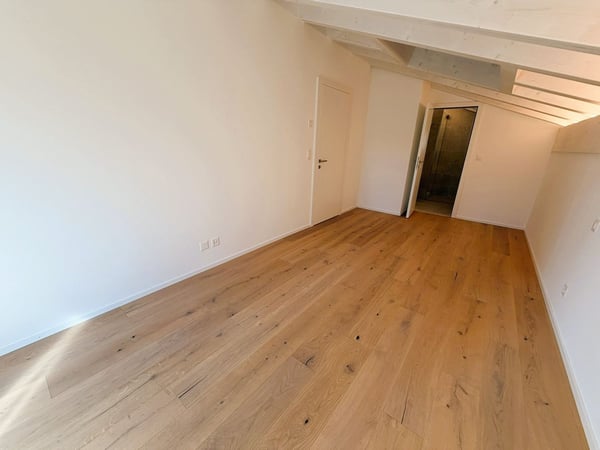 Chalet de 4.5 pces - Neuf - Très cosy - Spacieux et lumineux - Endroit très calme - Bien situé 7
