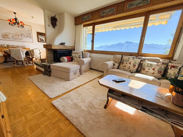 Magnifique duplex de 4.5 pces - Spacieux et lumineux - Lieu très calme - Superbe vue - Bien situé 3