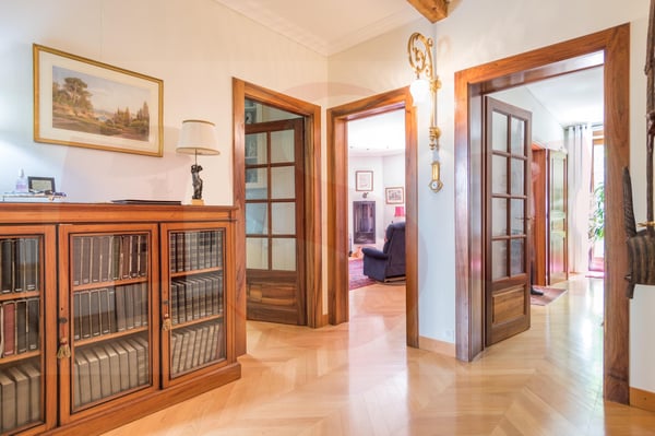Rare appartement proche de l'église Russe 2