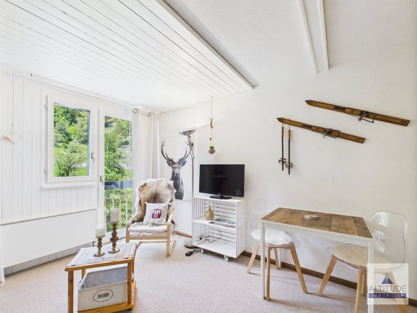 Studio meublé et équipé – 7ᵉ étage – Tour Gentianes, Aminona 4