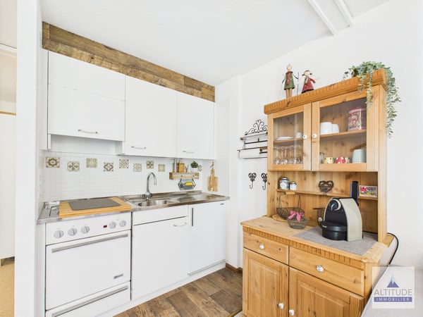 Studio meublé et équipé – 7ᵉ étage – Tour Gentianes, Aminona 3