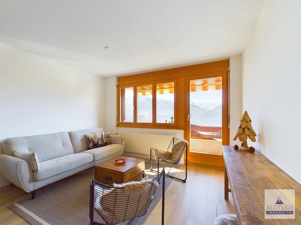 Appartement dans le village de Mollens, offrant une vue magnifique sur les montagnes. 4