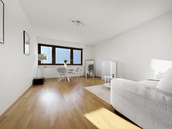 Studio for rent - Sion - Place du Midi 3