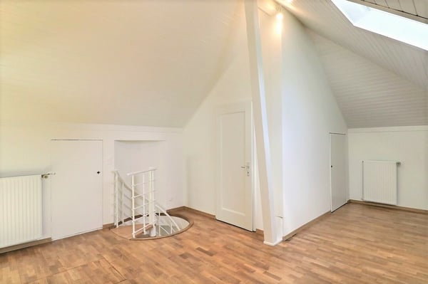 Belle maison familiale et spacieuse située au Mont-sur-Lausanne 10