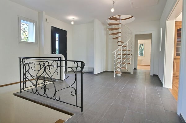 Belle maison familiale et spacieuse située au Mont-sur-Lausanne 2