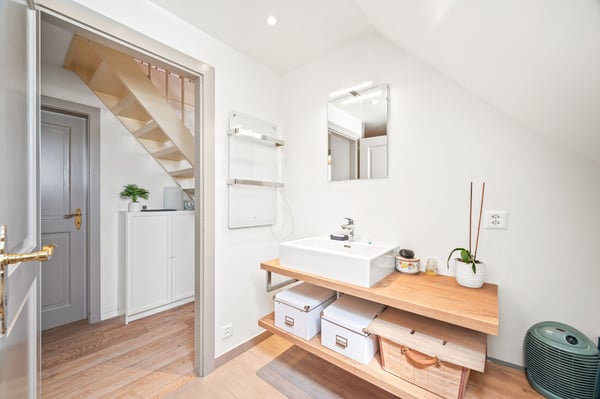 Belle villa familiale rénovée au Mont sur Lausanne 11