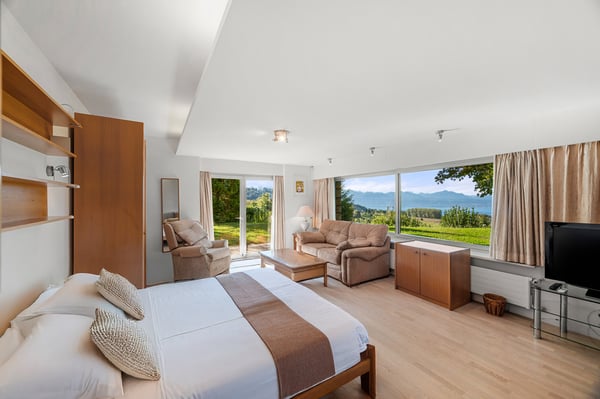 Propriété d'architecte très privative,superbe vue sur le lac, Lausanne 12