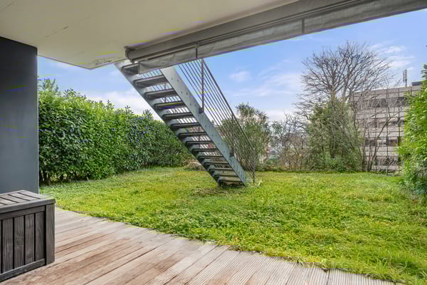 Bel appartement clé en main avec terrasse et jardin - Pully Sud 9