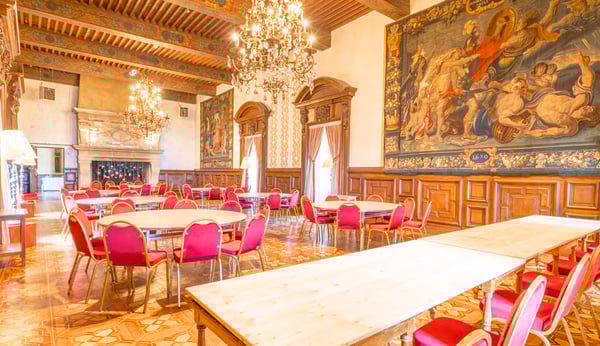 Château exceptionnel pied dans l'eau à proximité de Genève 6