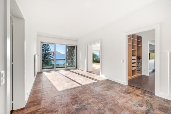 Propriété contemporaine rénovée avec vue panoramique à Chernex 4