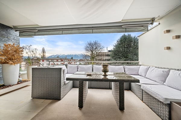 Bel appartement clé en main avec terrasse et jardin à Pully Sud 3