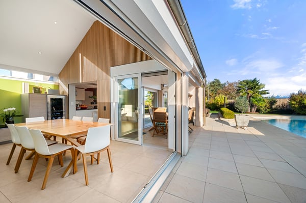 Très belle villa avec piscine et vue lac à Crans 3