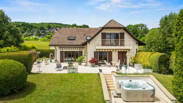 Jolie maison familiale à Arzier-le-muids 1