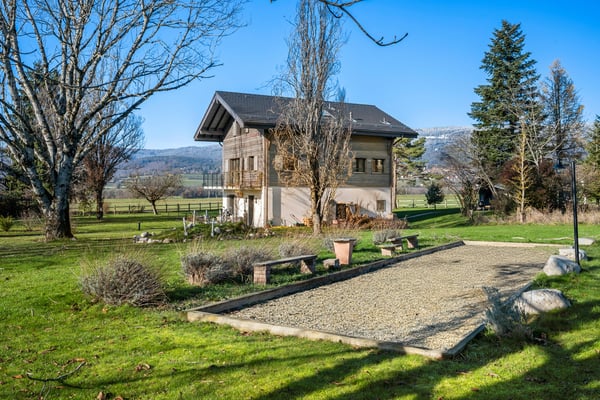 Maison de charme en pleine nature à Burtigny 3