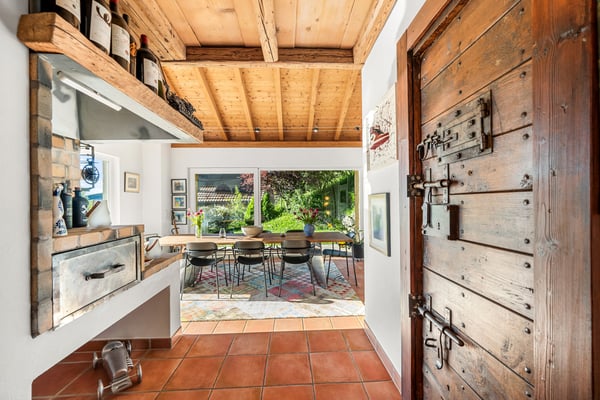 Belle propriété familiale avec vue lac et piscine à Blonay 8