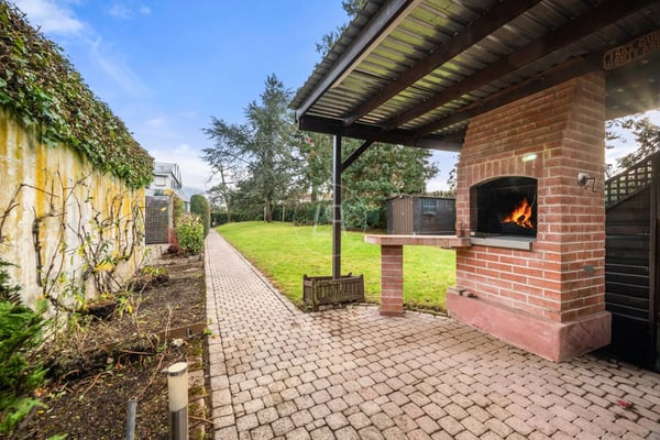 Single-story superb villa with independent apartment - Chernex 4