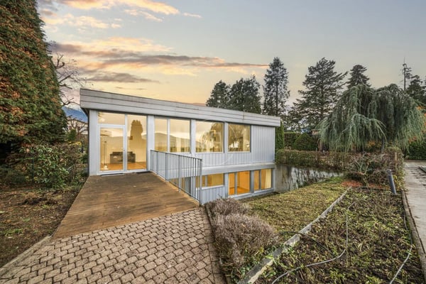 Single-story superb villa with independent apartment - Chernex 1