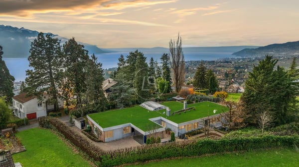 Single-story superb villa with independent apartment - Chernex 2