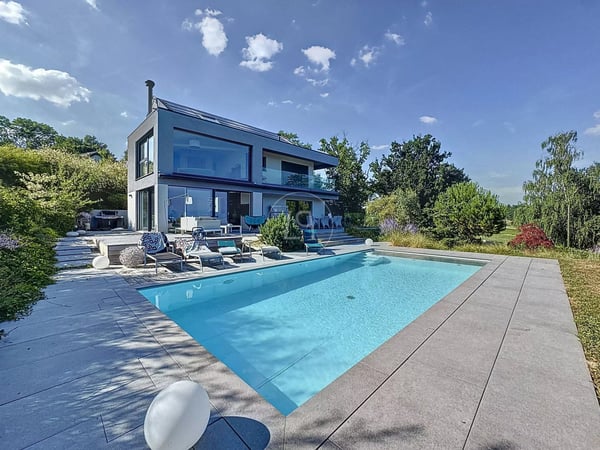 Superb architect-designed villa with panoramic view in Lully 2