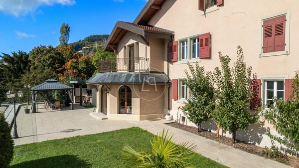 Exceptional estate overlooking the Riviera, breathtaking views of Lake 6