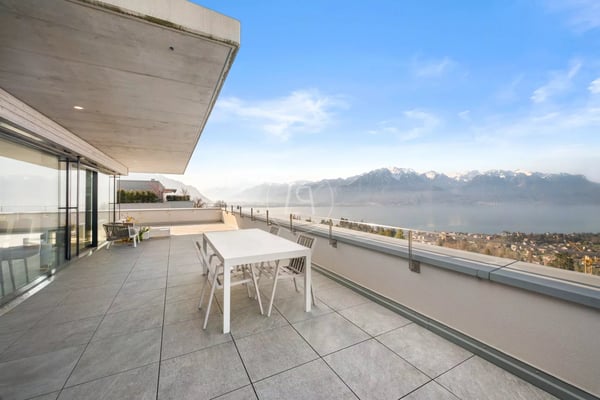 Stunning modern attic with panoramic view near Montreux 4