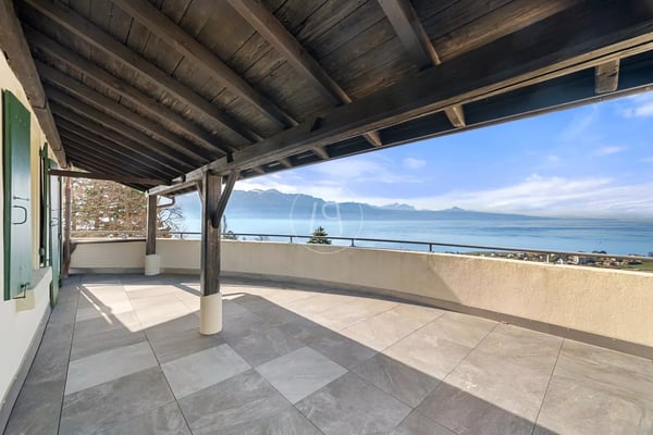 Exceptional building with 3 apartments and panoramic view, Lavaux 13