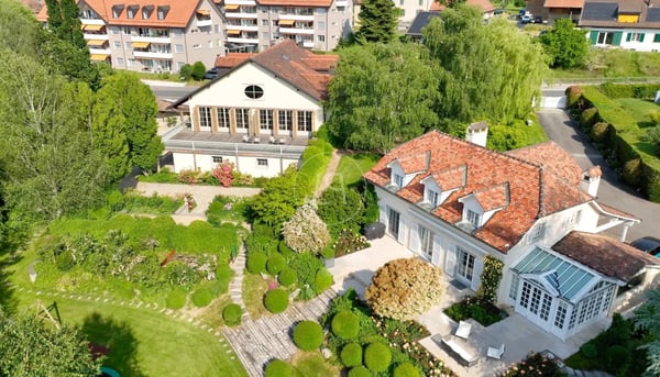Magnificent Family Estate near Lausanne 3