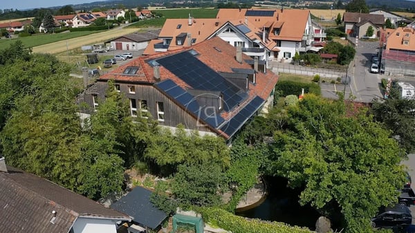 Propriété de charme avec piscine naturelle proche de Lausanne 1