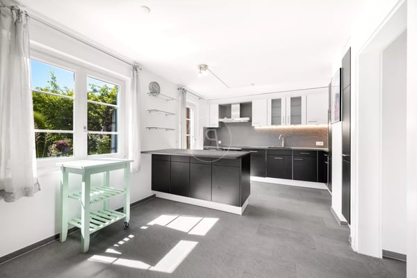 Very beautiful family villa with panoramic view in Lutry 4