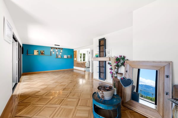 Very beautiful family villa with panoramic view in Lutry 11