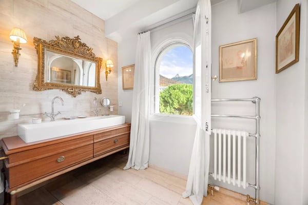 Beautiful charming property near the lake in Clarens 8
